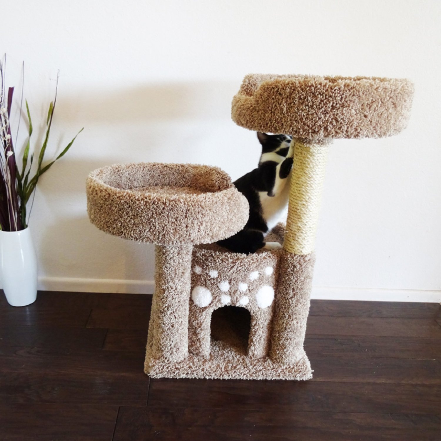 Sturdy Solid Wood Cat Tree for Multiple Cats